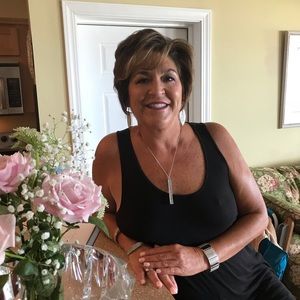 Meet your Posher, Leigh